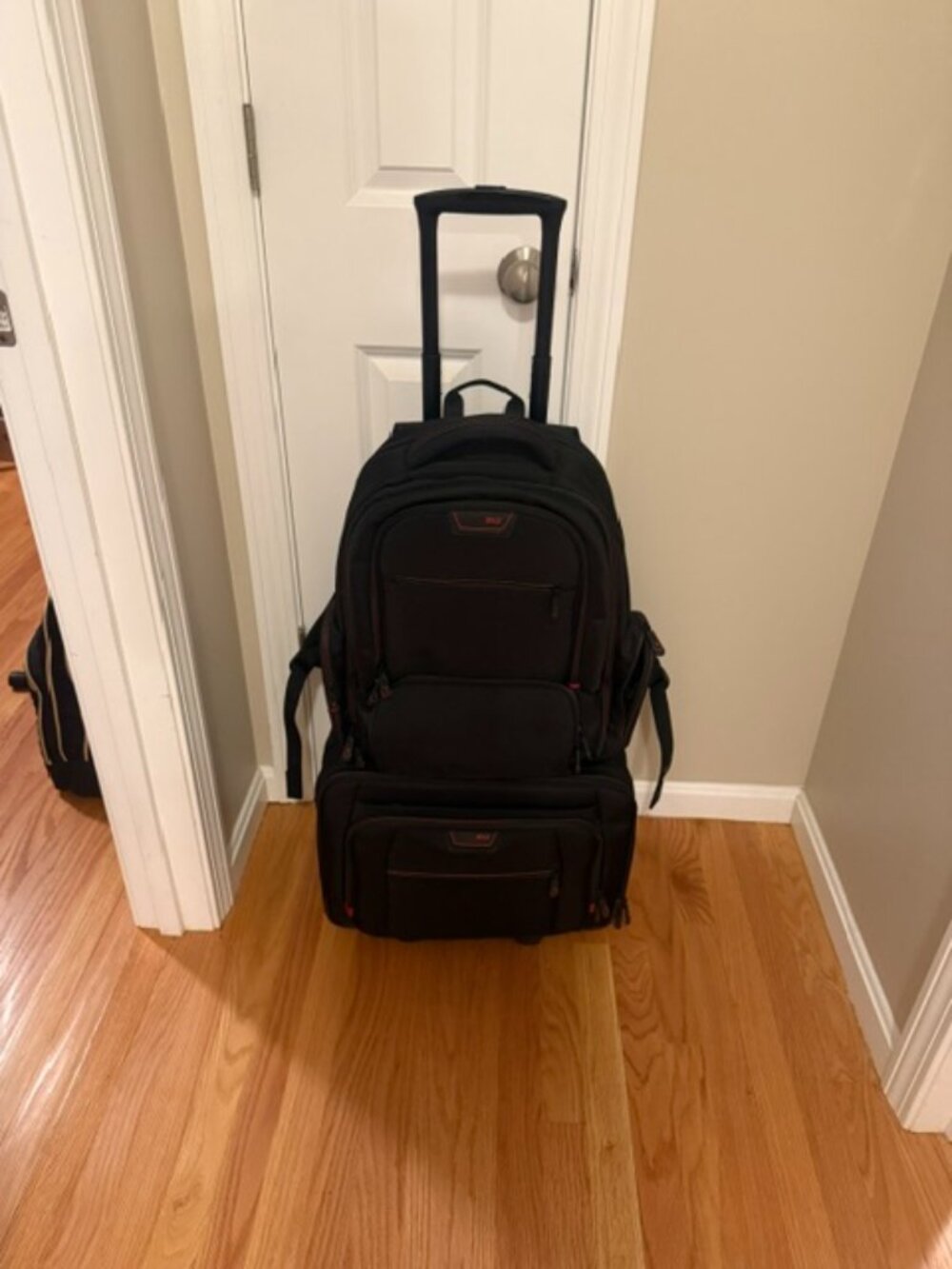 Mobile Edge - Bring it On - Rolling Laptop Case + Backpack Combo